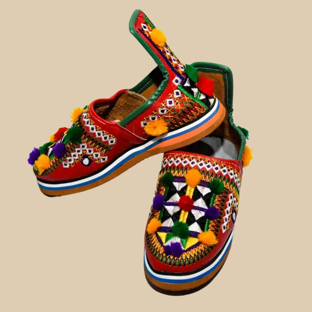 amazighshoecraft™ – Babouche berbère classique pour femme