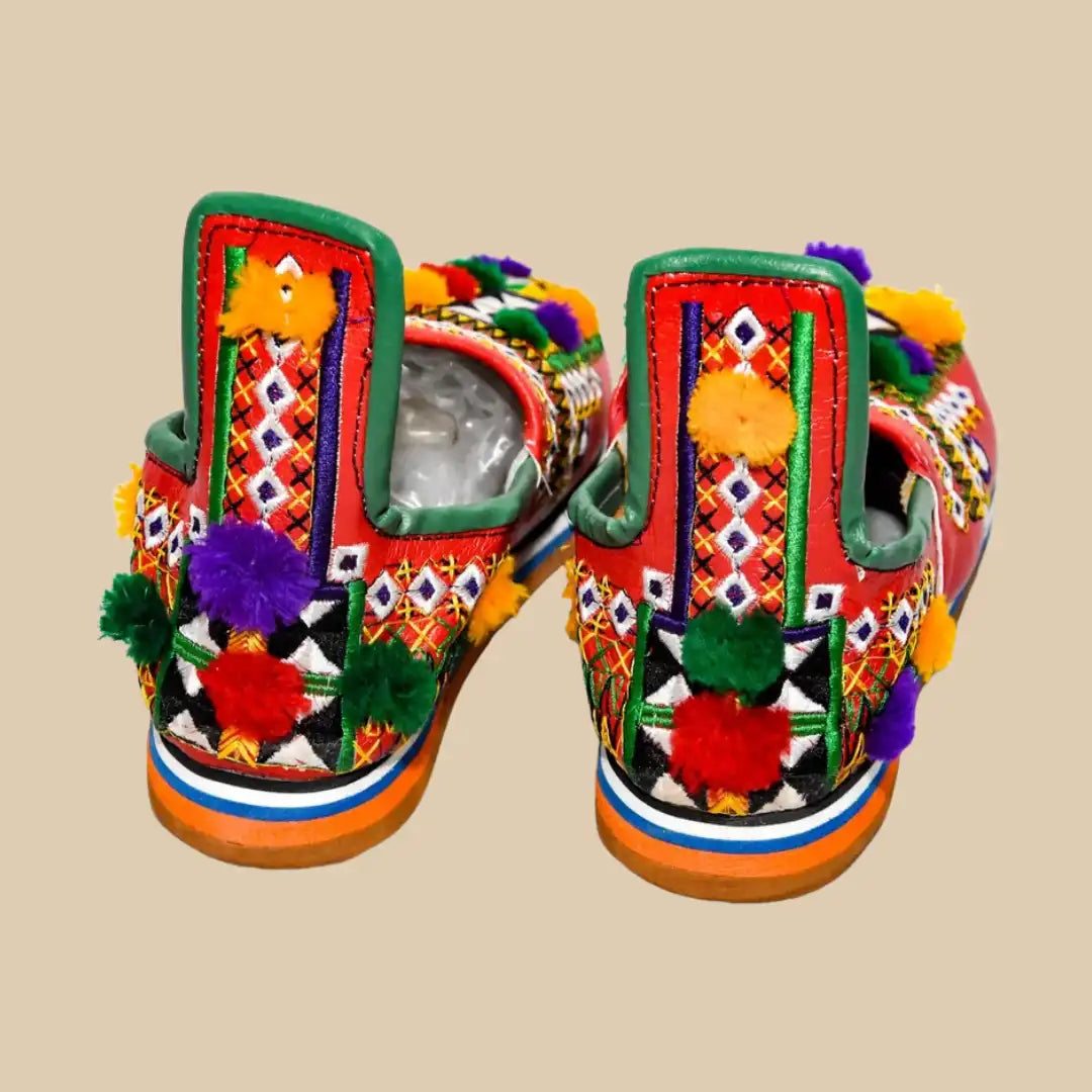 amazighshoecraft™ – Babouche berbère classique pour femme