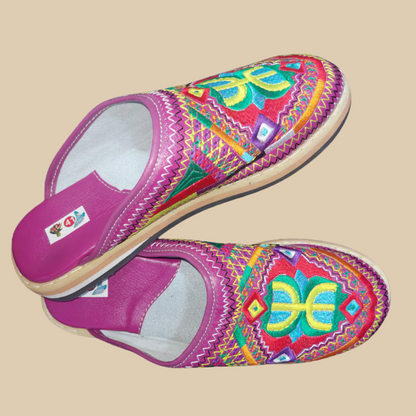 amazighshoecraft™ – Babouche fuchsia vibrante