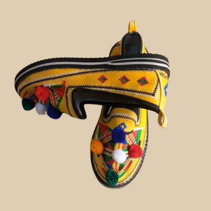 amazighshoecraft™ – Babouche en mosaïque vibrante